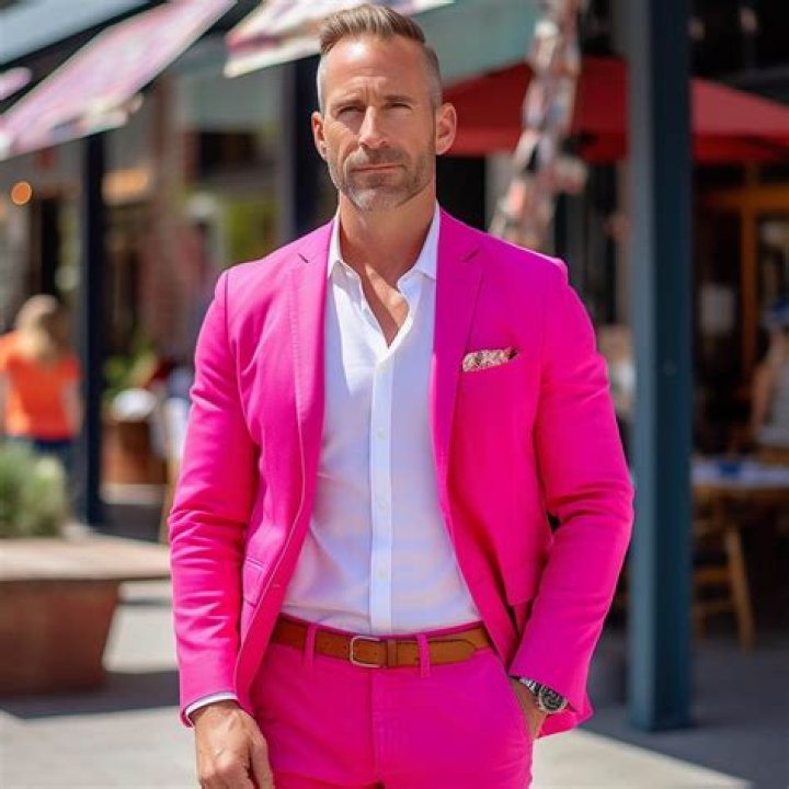 a person wearing a pink dress a person wearing a pink dress
