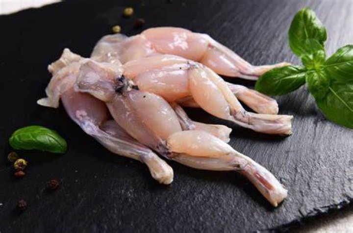 Can Pescatarians eat frog legs?