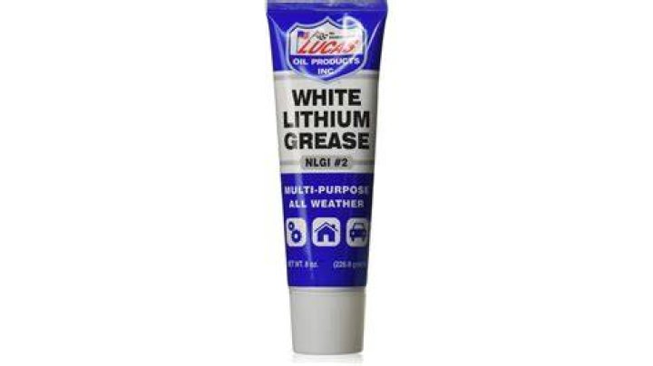 Can you use lithium grease on seals?