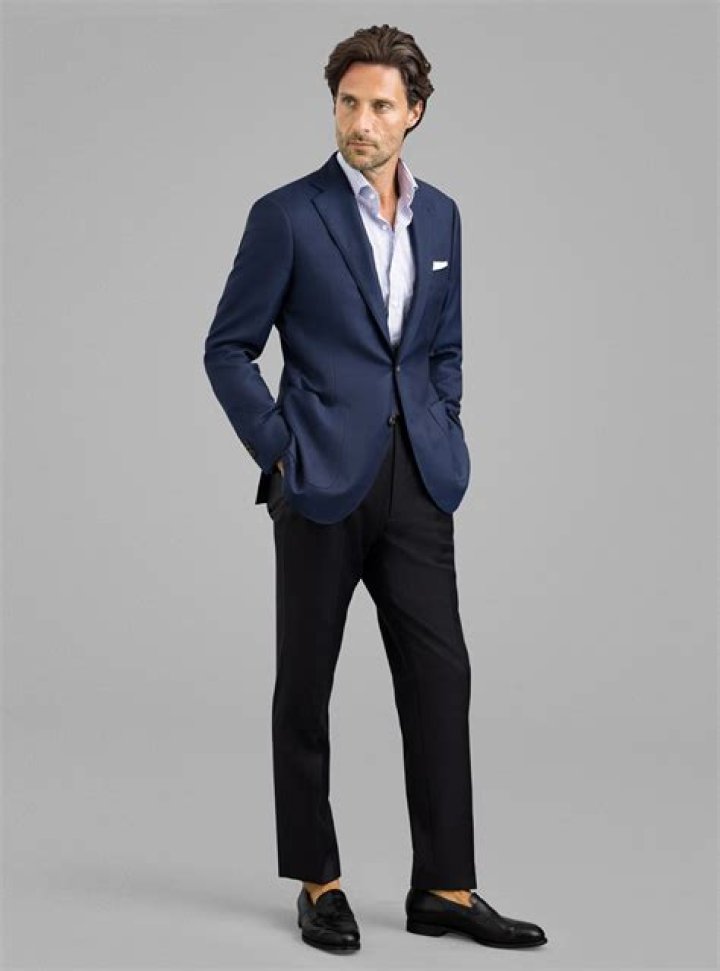 Coat, Trousers, Dress, Shirt, Outerwear, Suit, Red, Formal wear, Flooring, Carpet, Coat, Trousers, Dress, Shirt, Outerwear, Suit, Red, Formal wear, Flooring, Carpet,