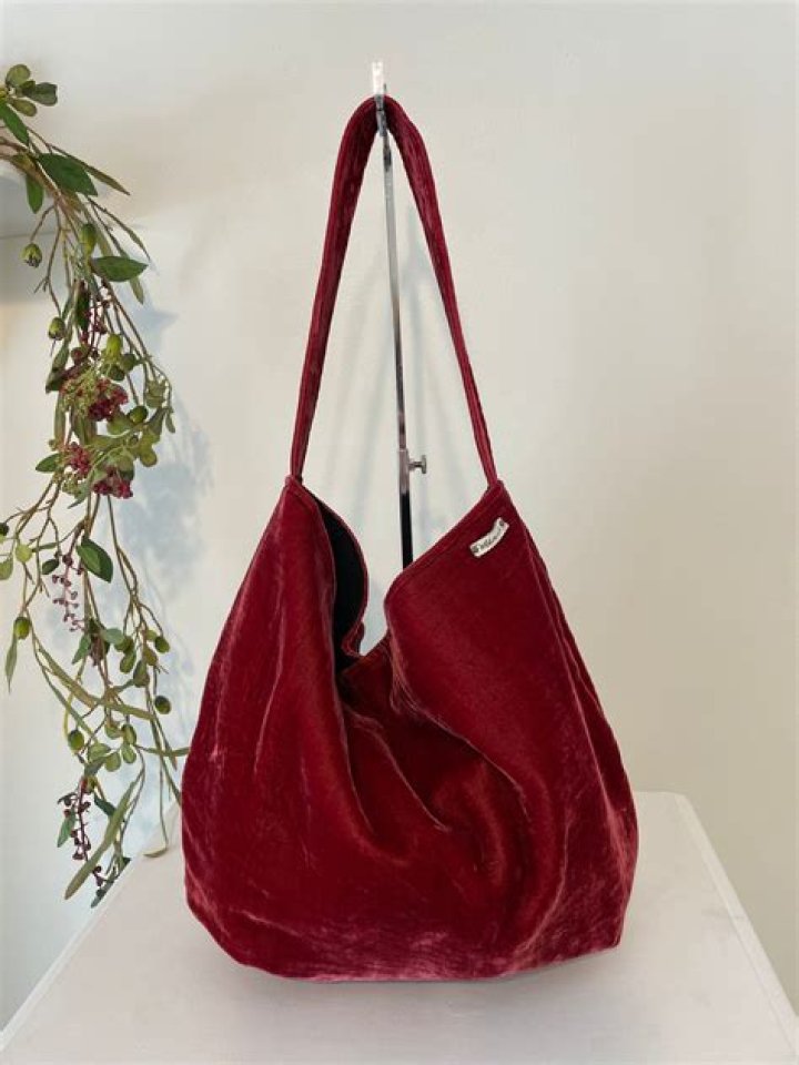 Crystal-Embellished Velvet Shoulder Bag Crystal-Embellished Velvet Shoulder Bag