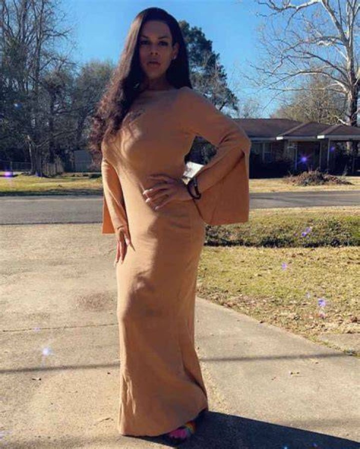 Destinee LaShaee on ‘My 600 Lb Life’ sitting and looking up