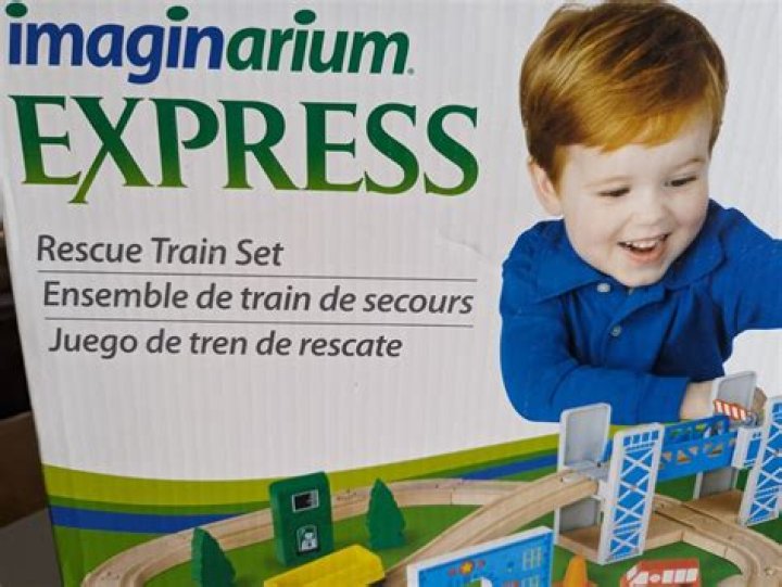 Does Imaginarium train work with Thomas?