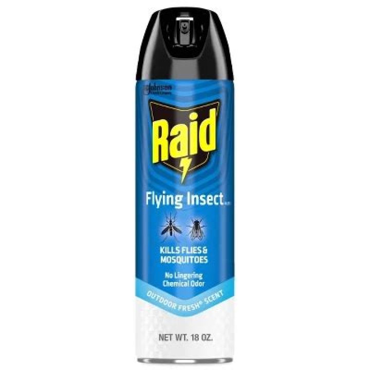 Does Raid bug spray stain walls?