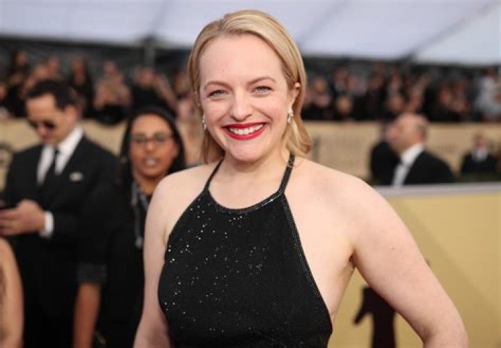 Elisabeth Moss condemns Scientology swearing report after Emmy win