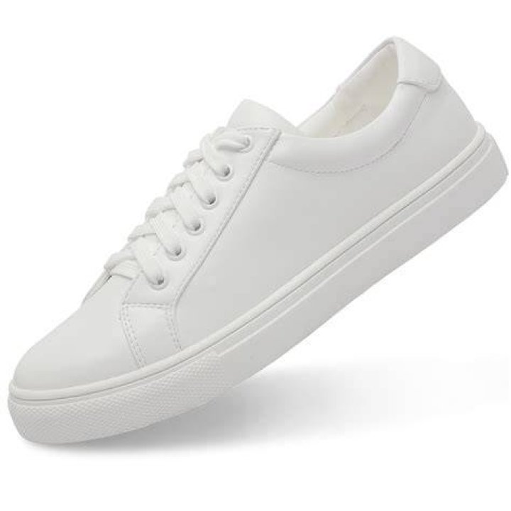 Footwear, White, Sneakers, Shoe, Product, Walking shoe, Beige, Sportswear, Outdoor shoe, Plimsoll shoe, 