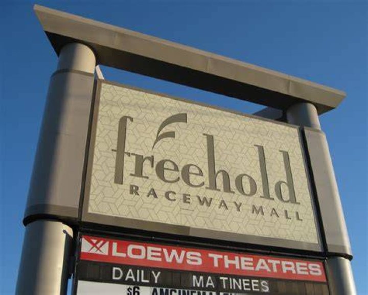 Freehold Raceway Mall NJ Hours