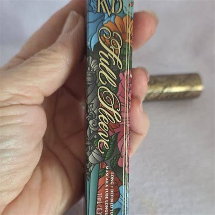 Full Sleeve Long & Defined Tubing Mascara Full Sleeve Long & Defined Tubing Mascara