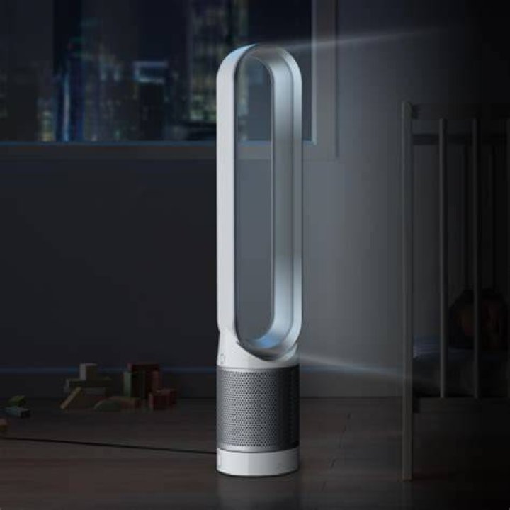 How do I turn on my Dyson cooling fan?