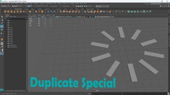 How do you duplicate in Maya?