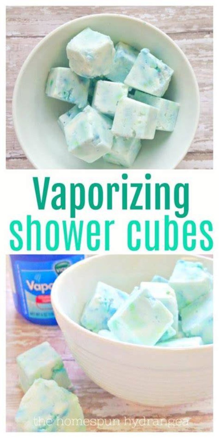 How do you make Vicks Vapor Rub with ice cubes?