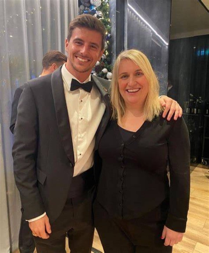 Is Emma Hayes Married? & Who Is Emma's Partner? NAYAG Spot
