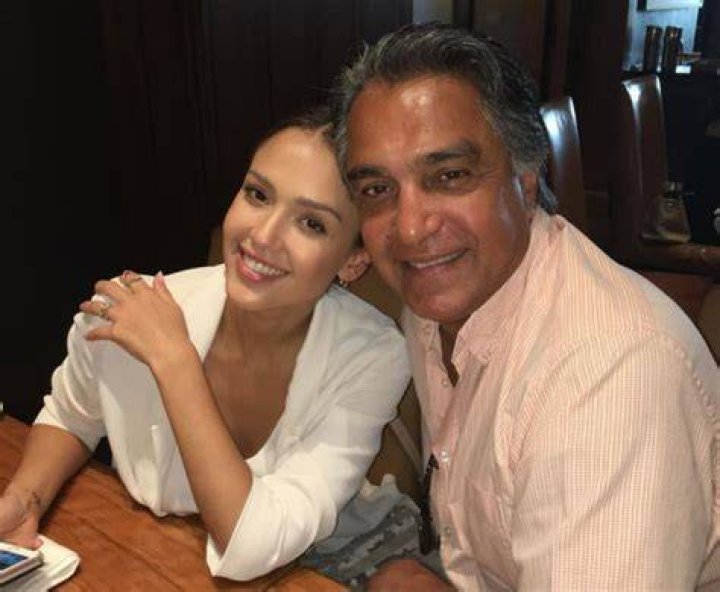 Jessica Alba Reveals Her Dad Has Thyroid Cancer and Will Undergo