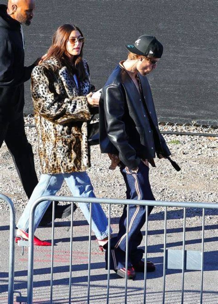 Justin Bieber arrives at the American Music Awards at the Microsoft