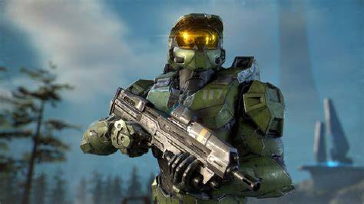 Master Chief and The Weapon talking to the Pilot in Halo Infinite.