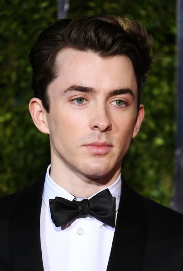 Matthew Beard Biography, Height & Life Story Super Stars Bio