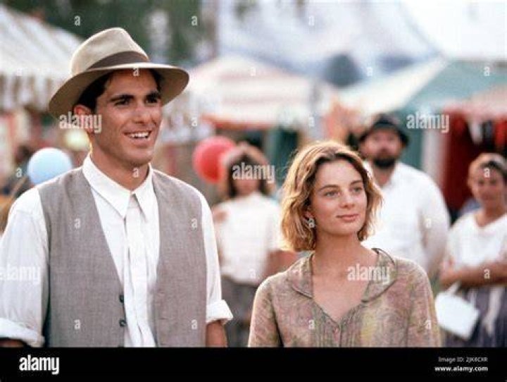 Michael Schoeffling and Gabrielle Anwar in a scene from the film 'Wild Hearts Can't Be Broken', 1991.