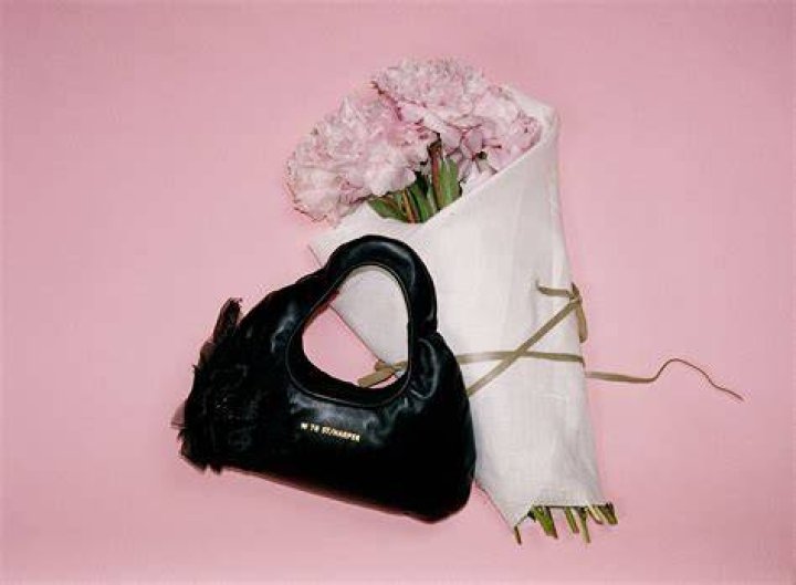 Micro Black Leather Super Bloom Cloud Micro Black Leather Super Bloom Cloud