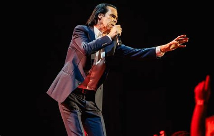 Nick Cave pays tribute to "the greatest songwriter of his generation