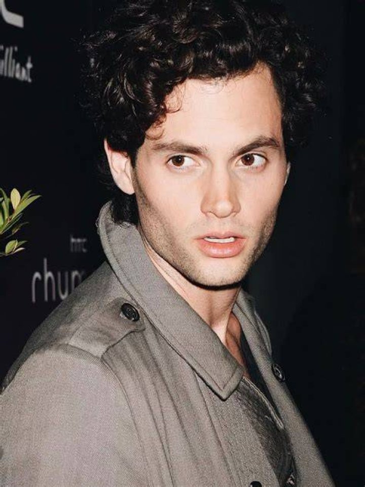 Penn Badgley photo