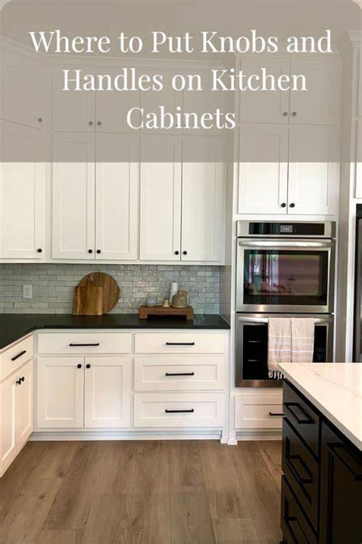 Question: Where Do You Put Knobs And Handles On Kitchen Cabinets??