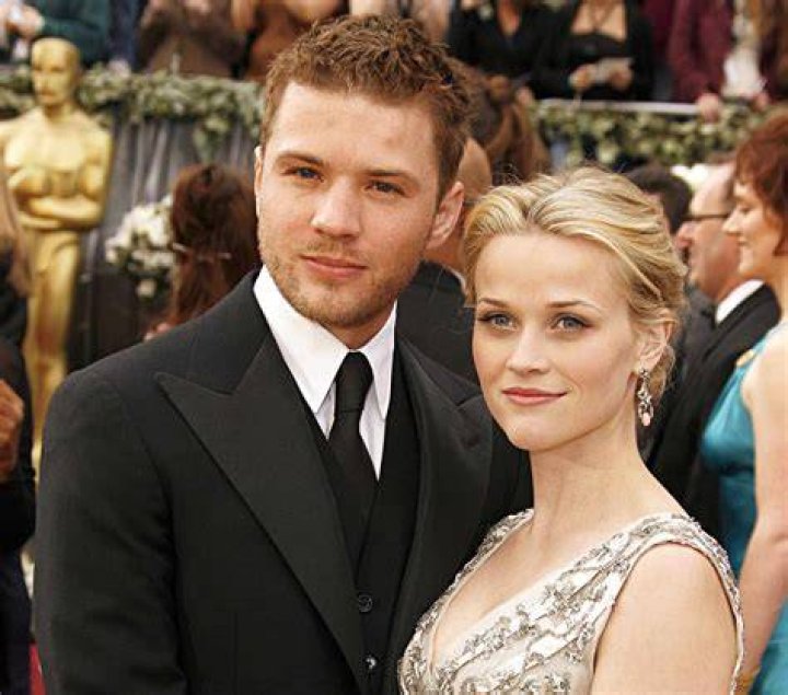 Reese Witherspoon & Ryan Phillippe's Kids Ava & Deacon Have Siblings