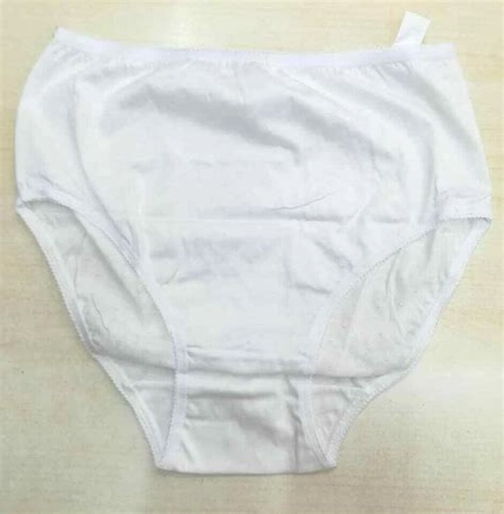 Slip sgambato 'Little Red' Slip sgambato 'Little Red'