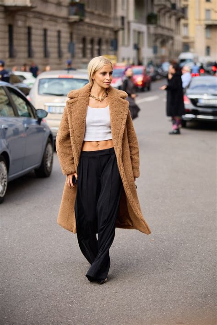 Street Style - Day 3 - Milan Fashion Week - Womenswear Spring/Summer 2024 street style day 3 milan fashion week womenswear springsummer 2024