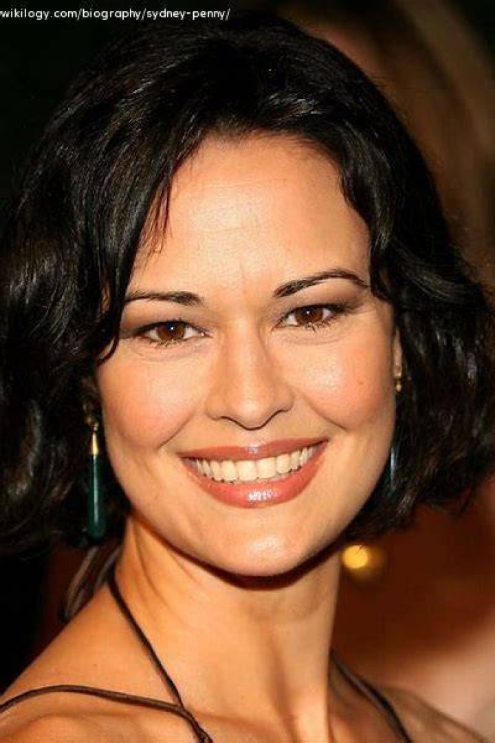 Sydney Penny Age, Height, Husband, Kids, Parents