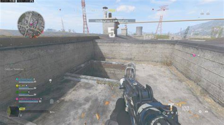 Warzone Texture Bug Lets Players Inside Walls