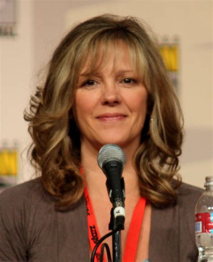Wendy Schaal Net Worth