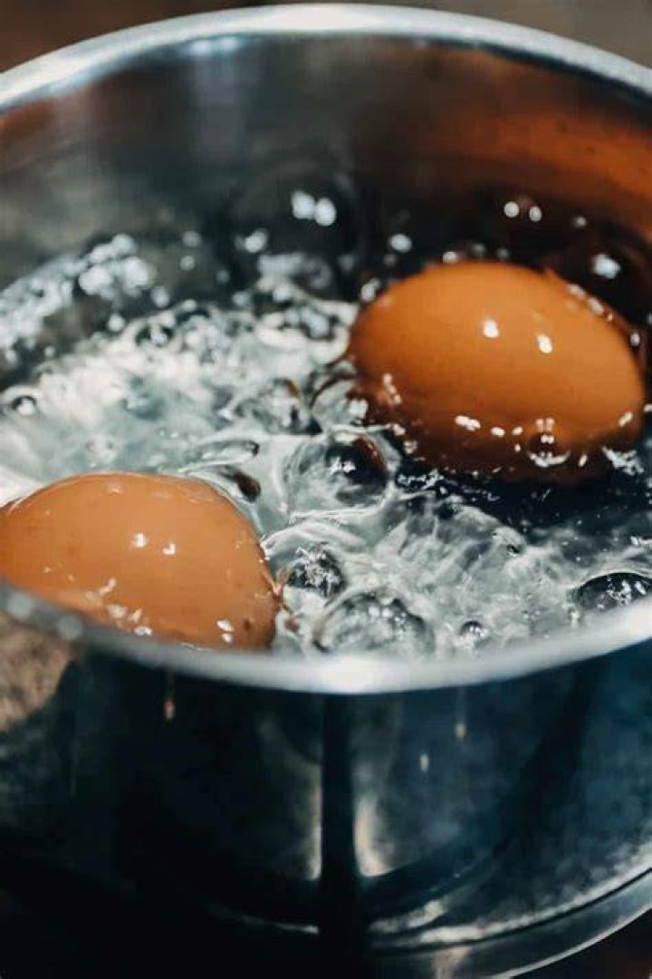 What Else Can You Put On Eggs Other Than Hot Sauce? (Solution)