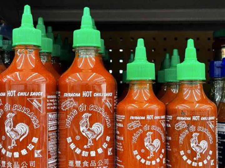 What Sizes Of Sriracha Bottles Exist? (Best solution)