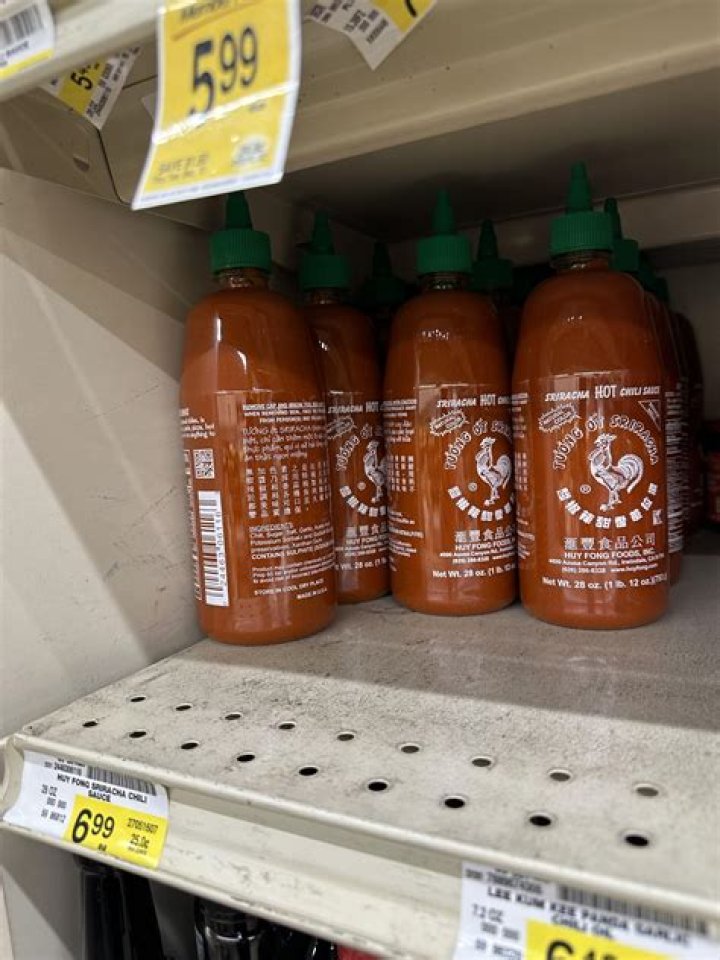 Where Is Sriracha In The Grocery Store? (Solution found)