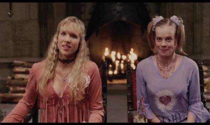 Who plays Olive in Ella Enchanted?